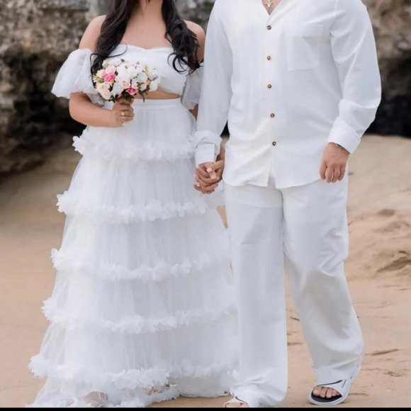 NEW -Puff sleeve drop neckline crop top and layered ruffled tulle maxi skirt set - Picture 8 of 8